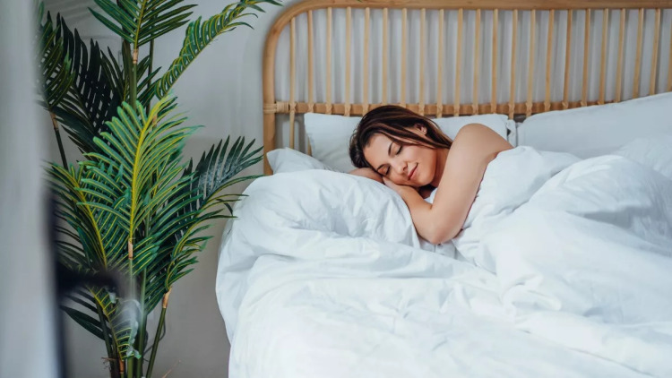 Η στρατιωτική τεχνική που υπόσχεται να σας κοιμίσει σε 2 λεπτά - Τι λένε ειδικοί και πώς εφαρμόζεται