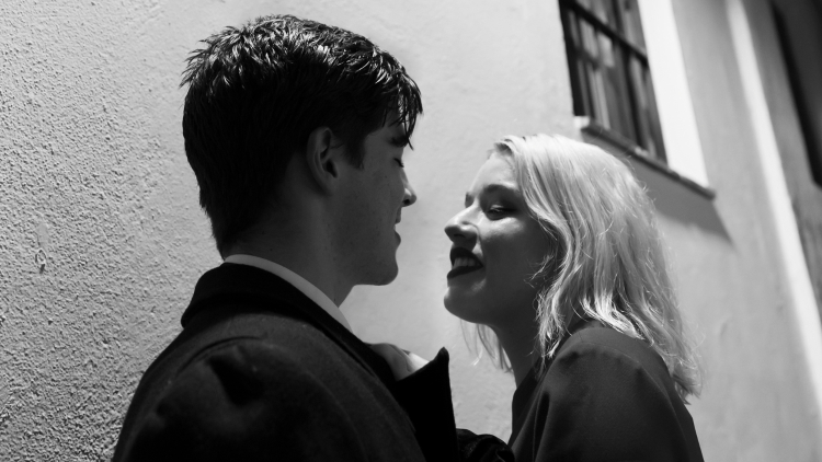 Όταν το σεξ γίνεται πρόκληση: Η Gen Z δεν «αντέχει» οικονομικά ούτε ένα one night stand
