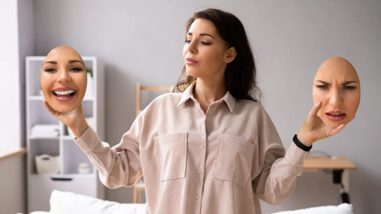 Ζώντας με διπολική διαταραχή: Από το «υπόγειο» της κατάθλιψης στο «ρετιρέ» της μανίας – Ο ειδικός εξηγεί
