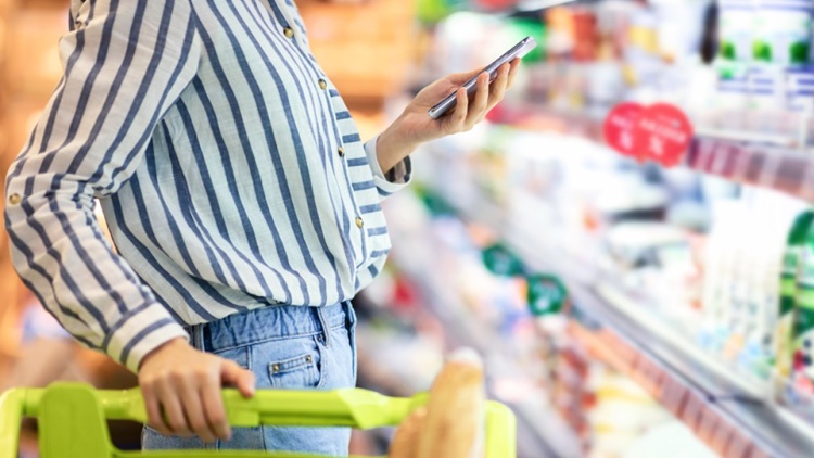 Η καθημερινή διατροφή μιας νέας μητέρας: Πόσο κοστίζει να τρως σωστά όταν θηλάζεις