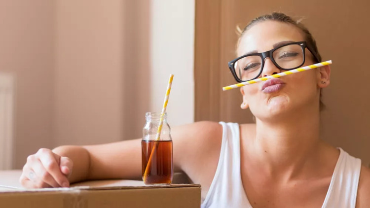 Μικροπλαστικά ανιχνεύθηκαν σε πολλά ροφήματα – Ποιο είχε τα περισσότερα
