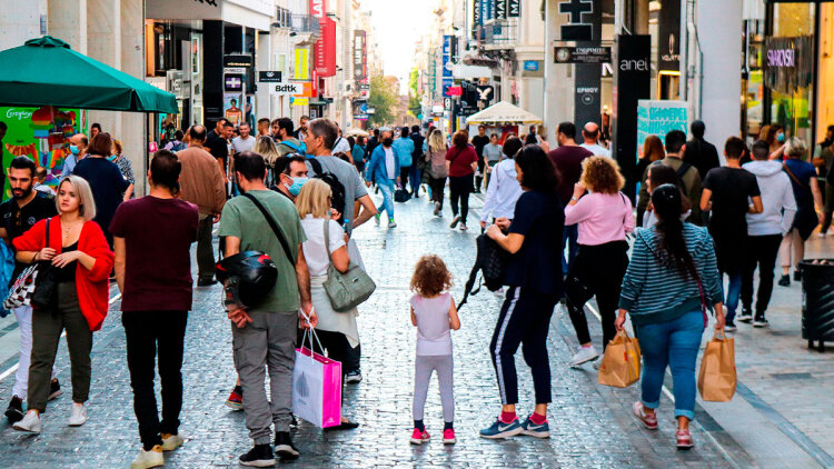 Ερχονται μέτρα στήριξης για την ακρίβεια σε καύσιμα και ρεύμα