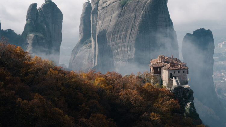 Τραγωδία στα Μετέωρα: Νεκρή γυναίκα μετά από πτώση