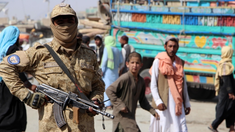 Ανταλλαγή πυρών στα σύνορα Αφγανιστάν και Πακιστάν, αλληλοκατηγορούνται οι δύο χώρες