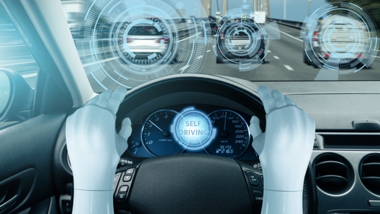 Τα «ρομποταξί» θα κυκλοφορήσουν στους ευρωπαϊκούς δρόμους στο άμεσο μέλλον, δηλώνει ο CEO της Uber