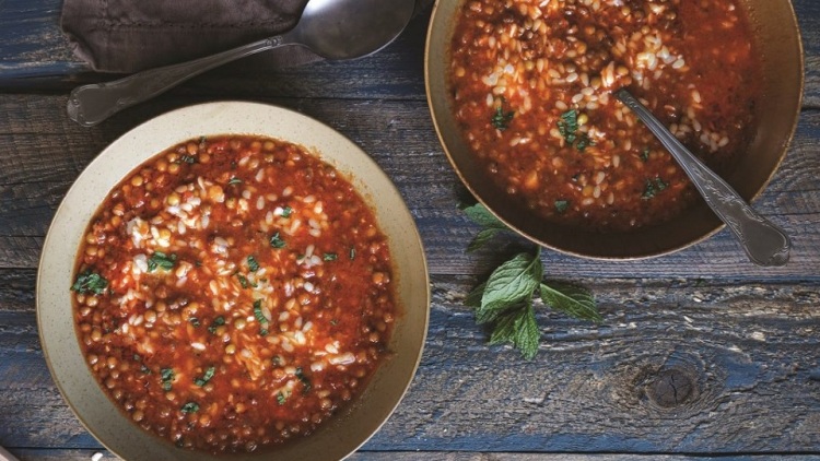 Πάλι φακές θα φάμε; Ναι, αλλά σε 40 διαφορετικές συνταγές
