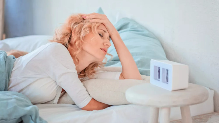 Αυτός είναι ο λόγος που ξυπνάμε κάθε βράδυ στις 3 τα χαράματα – Τι αποκαλύπτει η επιστήμη
