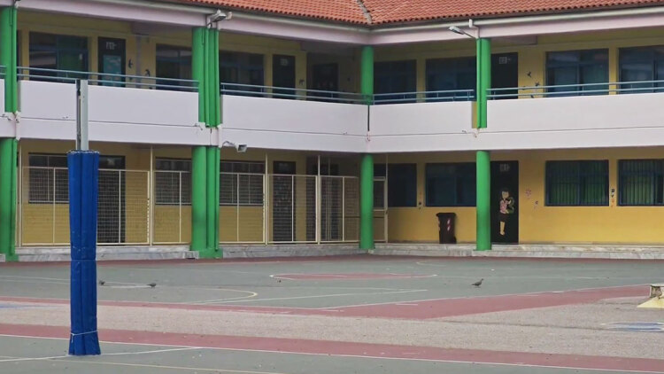 Πώς συνέβη η τραγωδία με τη 10χρονη στο σχολείο του Ασπρόπυργου - «Δεν έκανε γυμναστική, περπατούσε και κατέρρευσε» λέει το υπουργείο Παιδείας