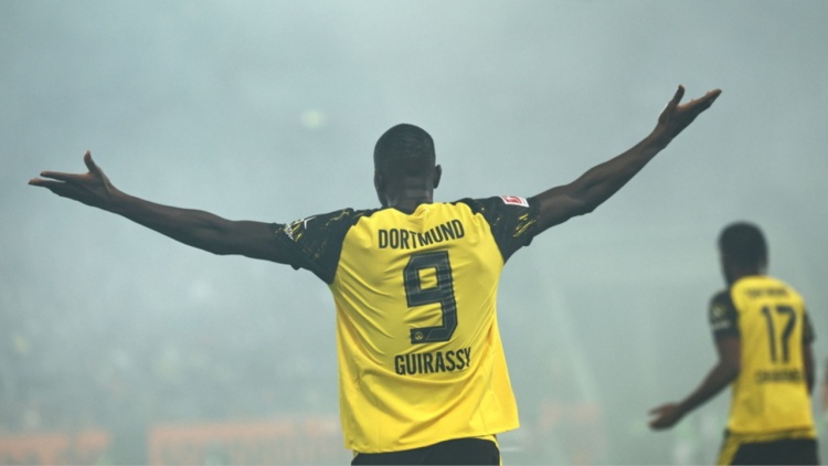 Bundesliga: Ο Γκιρασί ανέβασε την Ντόρτμουντ στη 2η θέση, 1-0 την Άουγκσμπουργκ - Δείτε το γκολ