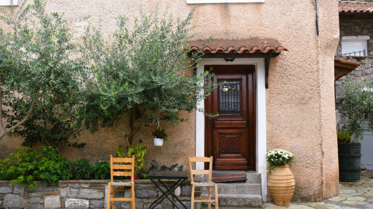 Μια απόδραση αποτοξίνωσης στην Τιθορέα, στη σκιά του Παρνασσού