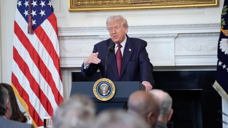 Ο Τραμπ δηλώνει ανοικτός σε συζήτηση για άρση των κυρώσεων κατά του Ιράν