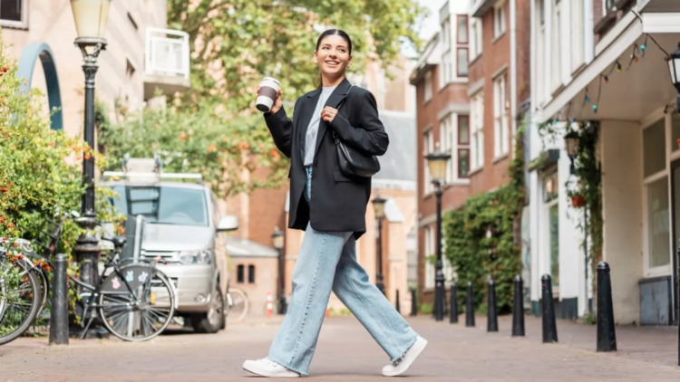 Πώς να «εξισώσουμε» το περπάτημα στην πόλη με τη βόλτα στη φύση – Χρήσιμα tips
