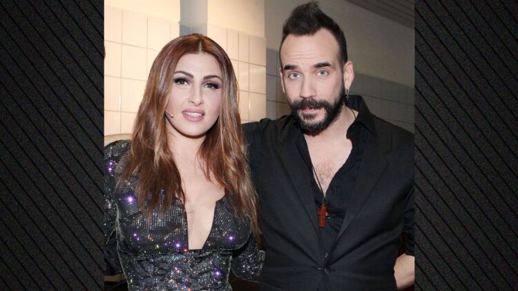 Η Έλενα Παπαρίζου θα βαφτίσει τον γιο του Πάνου Μουζουράκη - «Από τα πιο δοτικά άτομα που έχω γνωρίσει», είπε ο τραγουδιστής