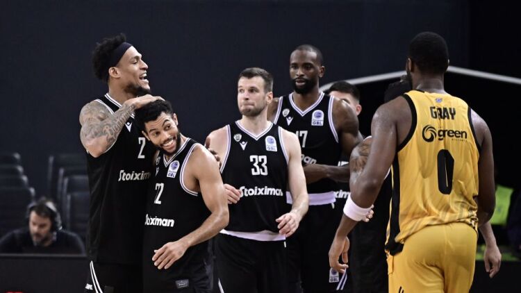 Ο ΠΑΟΚ πέρασε κι από την έδρα της ΑΕΚ επικρατώντας 78-76 με ήρωα τον Μπράουν - Δείτε βίντεο