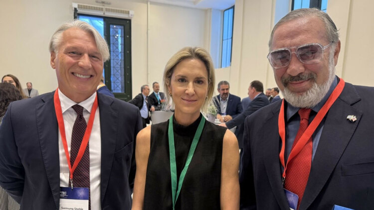 Μαρία Αγγελικούση: Γιατί στηρίζει τη στρατηγική των ΗΠΑ για ενεργειακή ανεξαρτησία της Ευρώπης