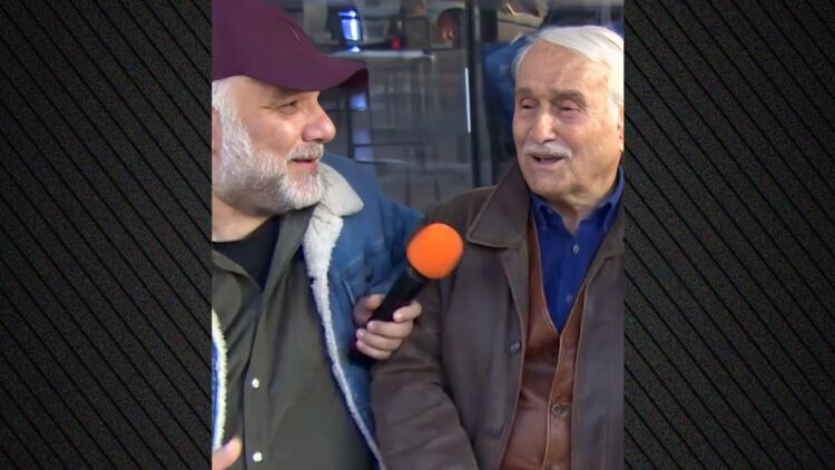 Γρηγόρης Αρναούτογλου: Η επίσκεψη στη Θεσσαλονίκη και η συνάντηση με τον πατέρα του