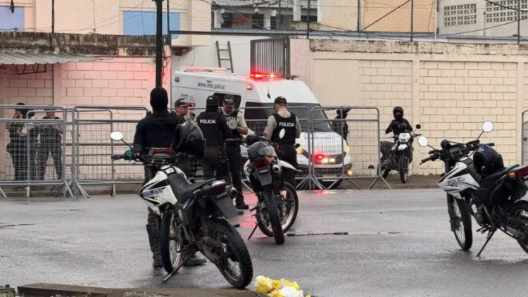 Τέσσερις νεκροί και 34 τραυματίες σε συγκρούσεις μέσα σε φυλακή στον Ισημερινό 