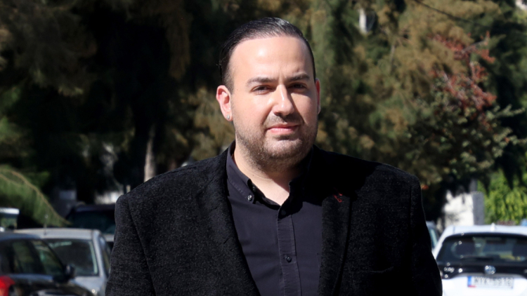 Μαυρίκιος Μαυρίκιου: Καταστράφηκε ολοσχερώς το αυτοκίνητό του - Έφυγα στο αντίθετο ρεύμα, ευτυχώς δεν ερχόταν άλλος, είπε