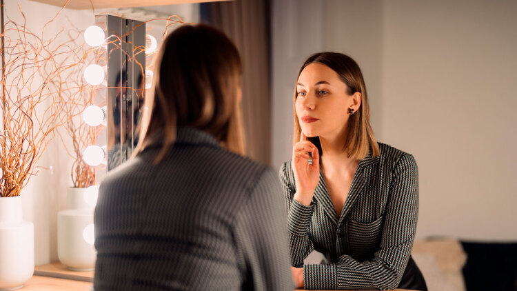 Εγκληματολόγος εξηγεί πώς μία απλή ερώτηση μπορεί να αποκαλύψει έναν νάρκισσο