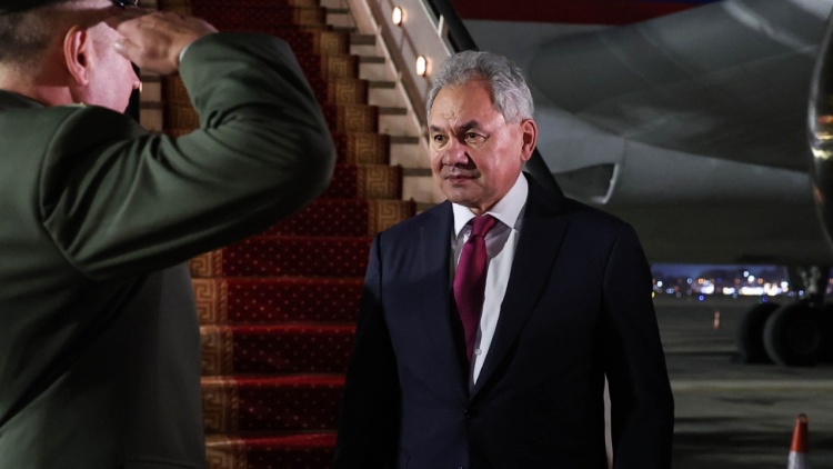 Πολυμελής αντιπροσωπεία της Ρωσίας στην Αίγυπτο για συνομιλίες κυρίως όσον αφορά τη διμερή στρατιωτική συνεργασία 