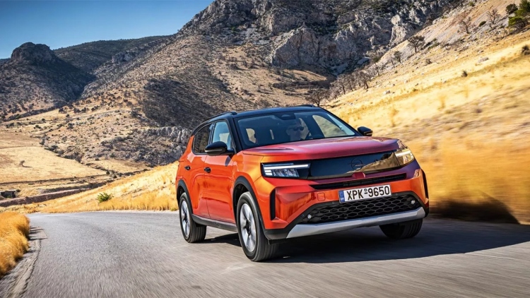 Δοκιμάζουμε το ηλεκτρικό Opel Frontera - Πόσο προσιτό είναι στην Ελλάδα;
