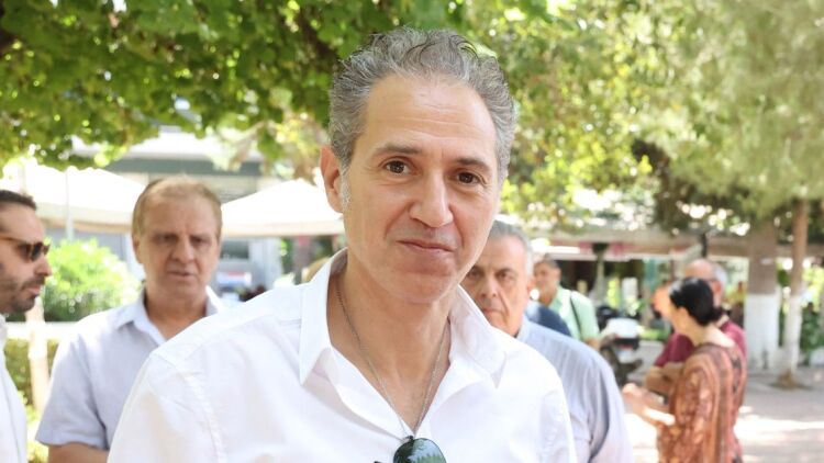 Δημήτρης Κόκοτας: Η σύζυγός του διαψεύδει ότι πήρε εξιτήριο από το νοσοκομείο - «Δυστυχώς βρισκόμαστε αρκετά μακριά»