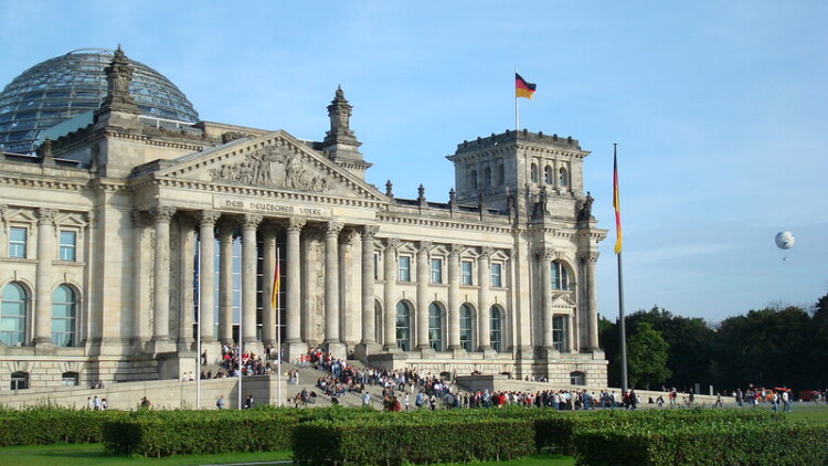 Παλαιστίνιοι προσφεύγουν στη γερμανική Δικαιοσύνη ζητώντας να σταματήσουν οι εξαγωγές όπλων στο Ισραήλ