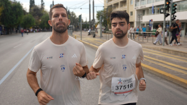 Το πιο δυνατό μήνυμα του Αυθεντικού Μαραθωνίου από τον Μάριο Σαρέλλα