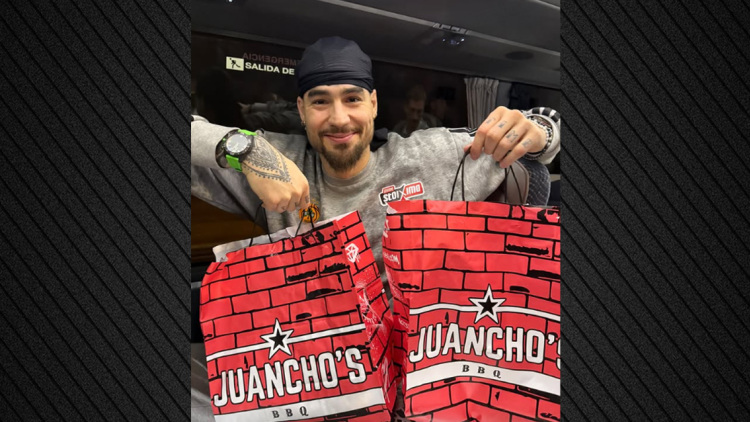 Παναθηναϊκός: Ο Χουάντσο κέρασε όλη την ομάδα μπέργκερ μετά τη νίκη κόντρα στη Ρεάλ Μαδρίτης