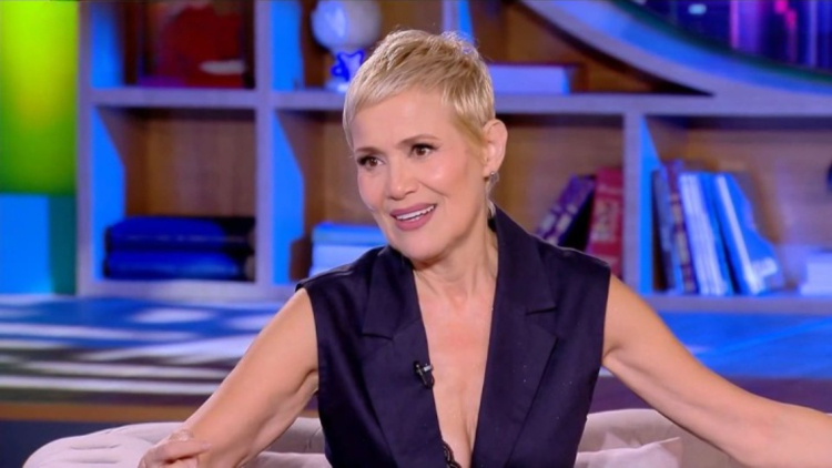 Κωνσταντίνα Μιχαήλ για Αλίκη Βουγιουκλάκη: Μου είχε πει «σου εύχομαι να κάνεις την καριέρα μου», δεν το εννοούσε καθόλου
