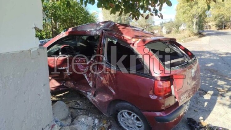 Θανατηφόρο τροχαίο με θύμα 53χρονο στην Κρήτη - Έχασε τον έλεγχο του ΙΧ και έπεσε σε τοιχίο
