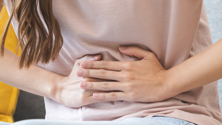 Οξεία ιογενής γαστρεντερίτιδα: Πόσο διαρκεί και πότε χρειάζεται ιατρική φροντίδα;