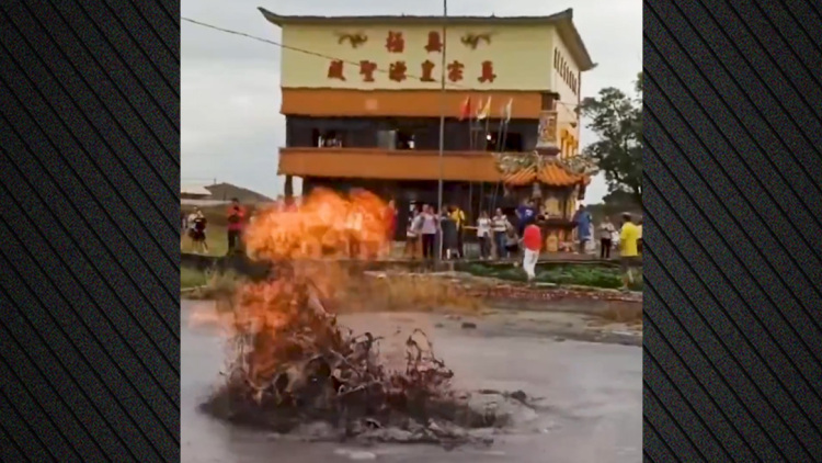 Ηφαίστειο λάσπης εκρήγνυται στη μέση ενός δρόμου στην Ταϊβάν - Δείτε βίντεο