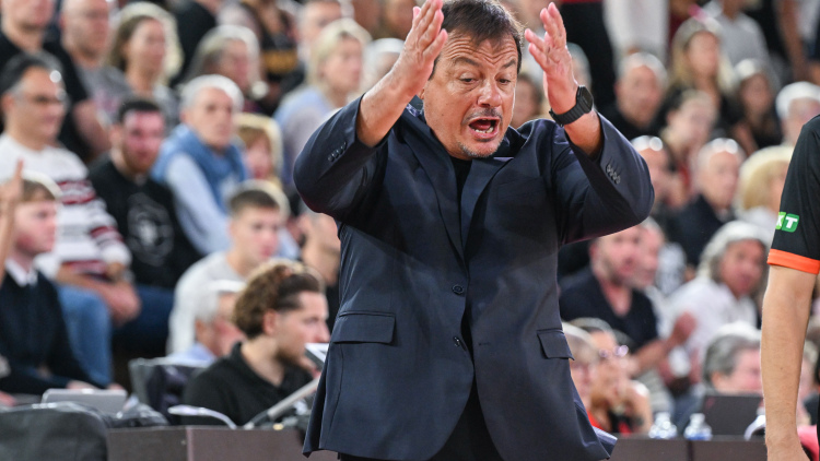 Ξέσπασε ο Αταμάν για την εικόνα του Παναθηναϊκού στο πρώτο ημίχρονο κόντρα στον Άρη:  «Όλοι περπατούν, κανείς δεν νοιάζεται»