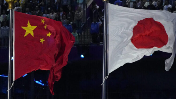 Νέα ένταση Κίνας – Ιαπωνίας μετά τη διέλευση κινεζικών πλοίων από τα Σενκάκου