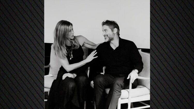 Η Τζένιφερ Άνιστον βρήκε στο πλευρό του υπνοθεραπευτή Τζιμ Κέρτις την ηρεμία και την ασφάλεια που αναζητούσε