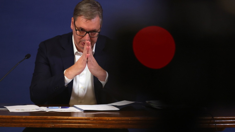 Η κρίση με το ρωσικής ιδιοκτησίας διυλιστήριο πρέπει να λυθεί σε μια εβδομάδα, λέει ο Βούτσιτς
