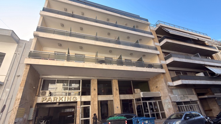 Λουκέτο από την Περιφέρεια Αττικής σε γηροκομείο στην Κυψέλη - Η δομή ήταν σε πλήρη εγκατάλειψη