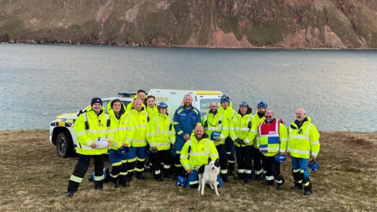 Επιχείρηση διάσωσης σκύλου που έπεσε σε γκρεμό 30 μέτρων στη Σκωτία - Δείτε φωτογραφίες