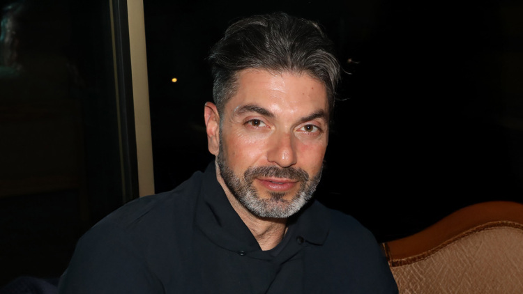 Έκανα απόπειρα αυτοκτονίας όταν με εξαπάτησαν, με έσωσαν η Βρισηίδα και η αδερφή μου, λέει ο Σπύρος Μαρτίκας 