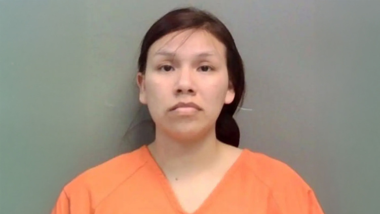 Έστελνε γυμνές φωτογραφίες και χυδαία μηνύματα σε 12χρονο - Συνελήφθη παράνομη μετανάστρια στις ΗΠΑ