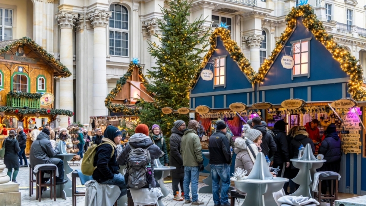 Οικονομία στα δώρα των γιορτών κάνουν οι Γερμανοί - «Κακό το καταναλωτικό κλίμα»