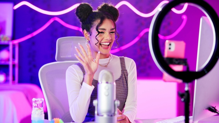 Αυτή είναι η λέξη του 2025 για το Cambridge Dictionary - Αποτυπώνει ένα «ανθυγιεινό» σύγχρονο φαινόμενο