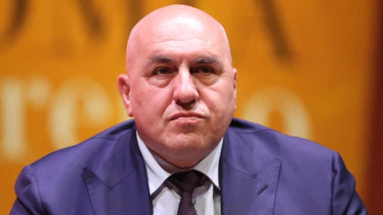 Ο Ιταλός υπουργός Άμυνας κατηγορεί τη Ρωσία ότι διεξάγει υβριδικό πόλεμο: «Δεχόμαστε επίθεση, είναι παράλογο να μην αντιδράμε»