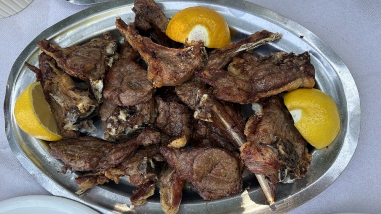 Αρνί - Κατσίκι: Ποιο κομμάτι ταιριάζει σε κάθε μαγείρεμα (+ τιμές)