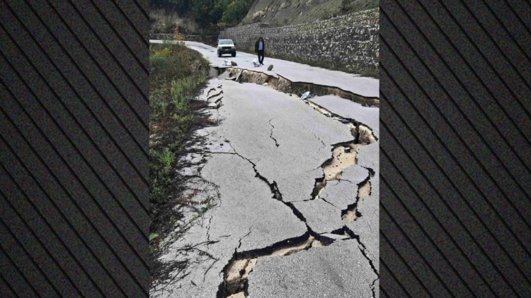 Κατέρρευσε τμήμα του δρόμου στον Άγιο Ανδρέα Δωδώνης από την κακοκαιρία