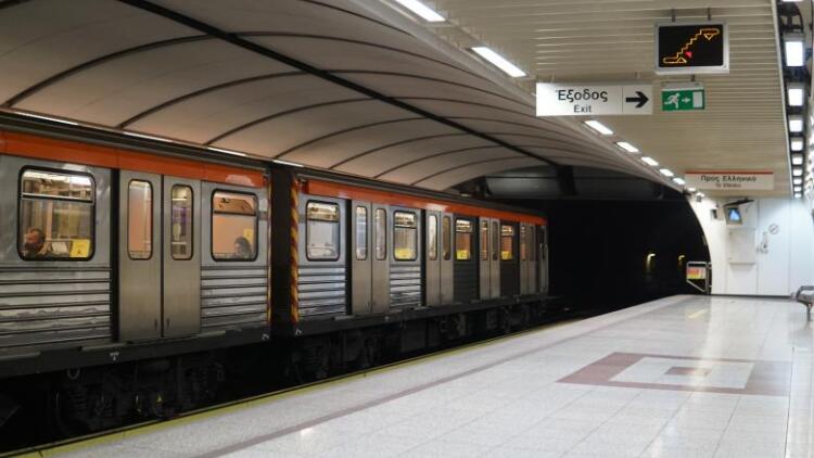 Πώς θα κινηθούν τα Μέσα Μαζικής Μεταφοράς τα Χριστούγεννα, την Πρωτοχρονιά και τα Θεοφάνεια, αλλαγές στα δρομολόγια