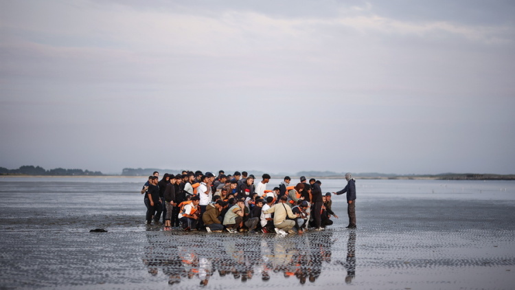 Ιταλία: Η Ακτοφυλακή διέσωσε 45 παράτυπους μετανάστες στα ανοικτά της Λαμπεντούζα, αγνοούνται πέντε