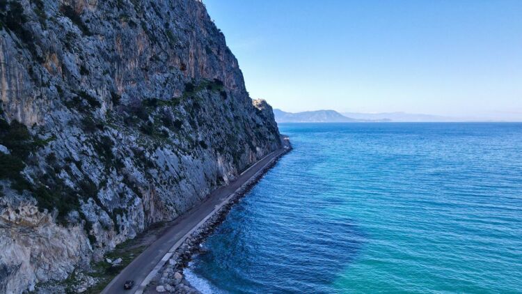 Ο δρόμος τρόμος της Αττικής γίνεται μία ονειρική διαδρομή