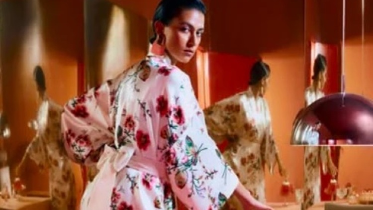 Τι συμβαίνει με τις ρόμπες; 
